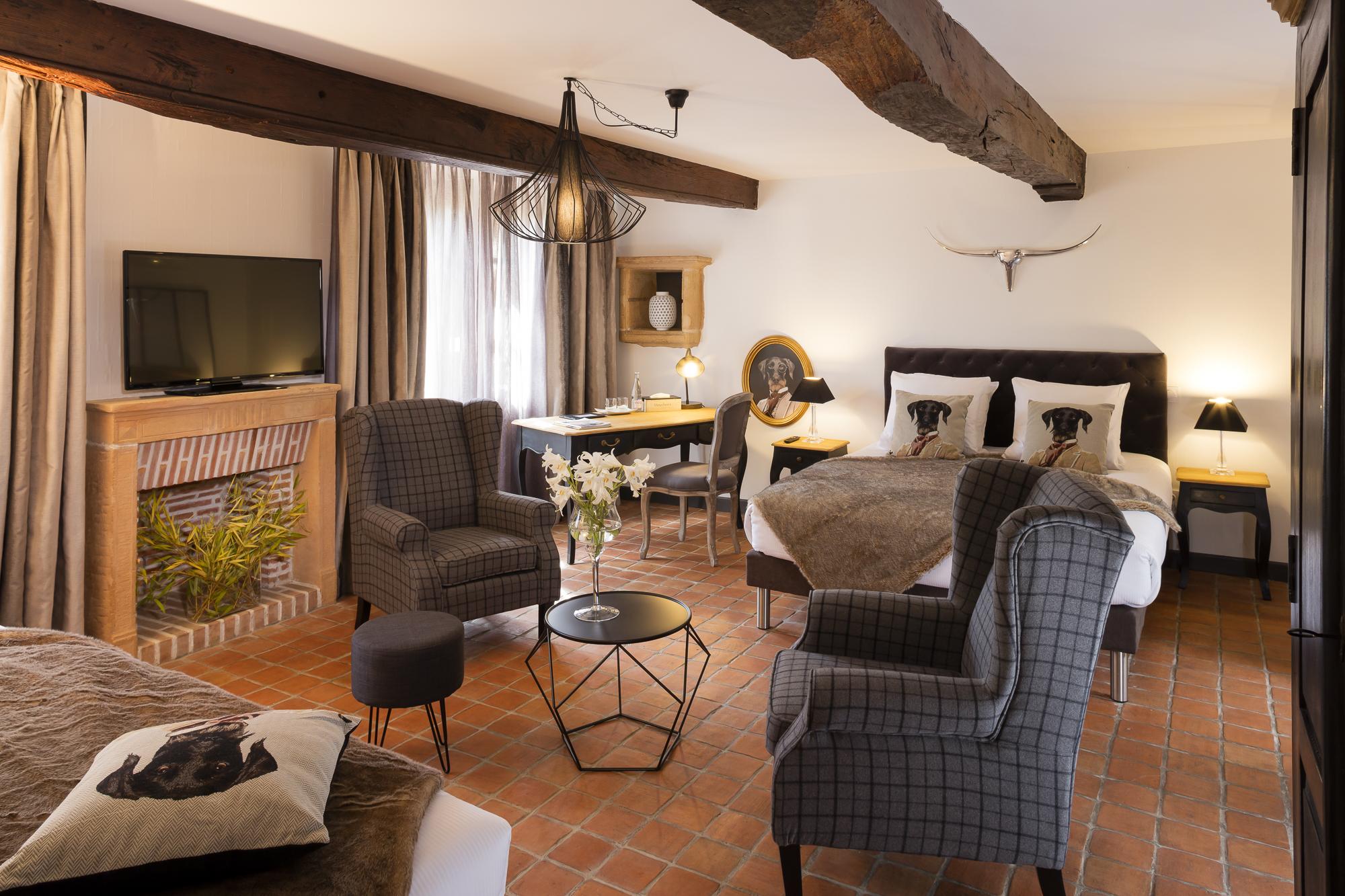 Contact Hotels Le Savigny & Spa Blace Экстерьер фото