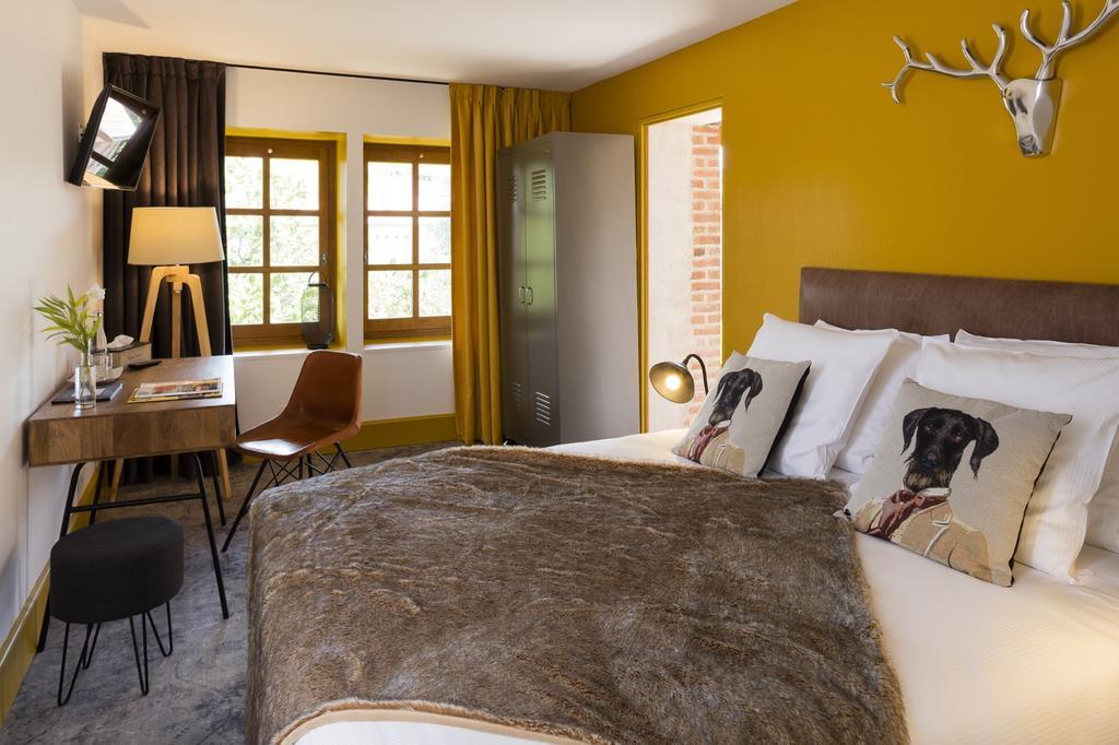 Contact Hotels Le Savigny & Spa Blace Экстерьер фото