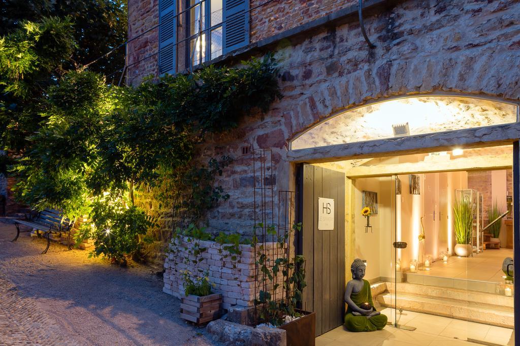 Contact Hotels Le Savigny & Spa Blace Экстерьер фото